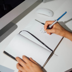 BLOC NOTAS DOTS ERIK C/BOLIGRAFO LASER STARWARS SKYWALKER CPA5012