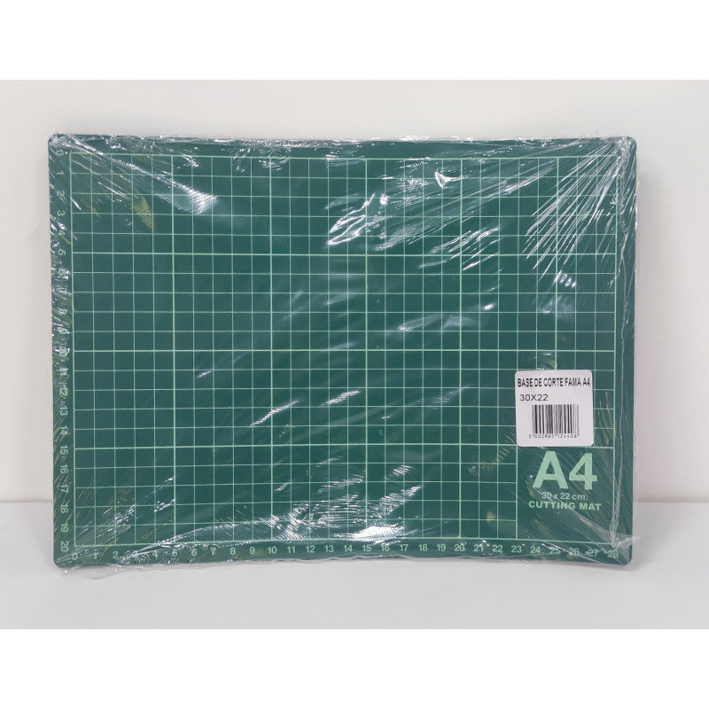 PLANCHA DE CORTE FAMA 22*30 VERDE 2230BCVD UNIDAD