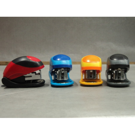 GRAPADORA SAMER MINI 24/6 15 HOJAS COLORES SURTIDOS 10.174-00 ^