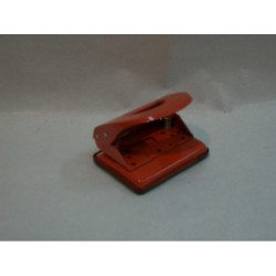 TALADRO PETRUS 62 PINTADO 2 PUNZ. ROJO ESSELTE