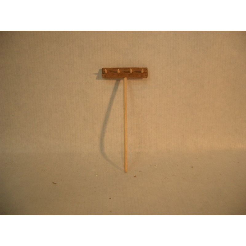 RASTRILLO MADERA 819 ^