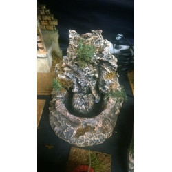 FUENTE RESINA MANANTIAL GRANDE 9010 ^