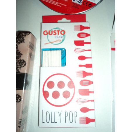 JUEGO COCINA LOLLYPOP GUSTO KIDZ MOLDE + 12 BASTONCILLOS 930406 ^