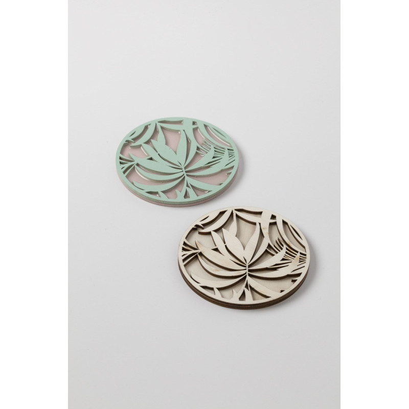 POSAVASOS CHAPA MADERA REDONDO HOJA TROPICAL 96X96MM LA PAJARITA 080013 UNIDAD