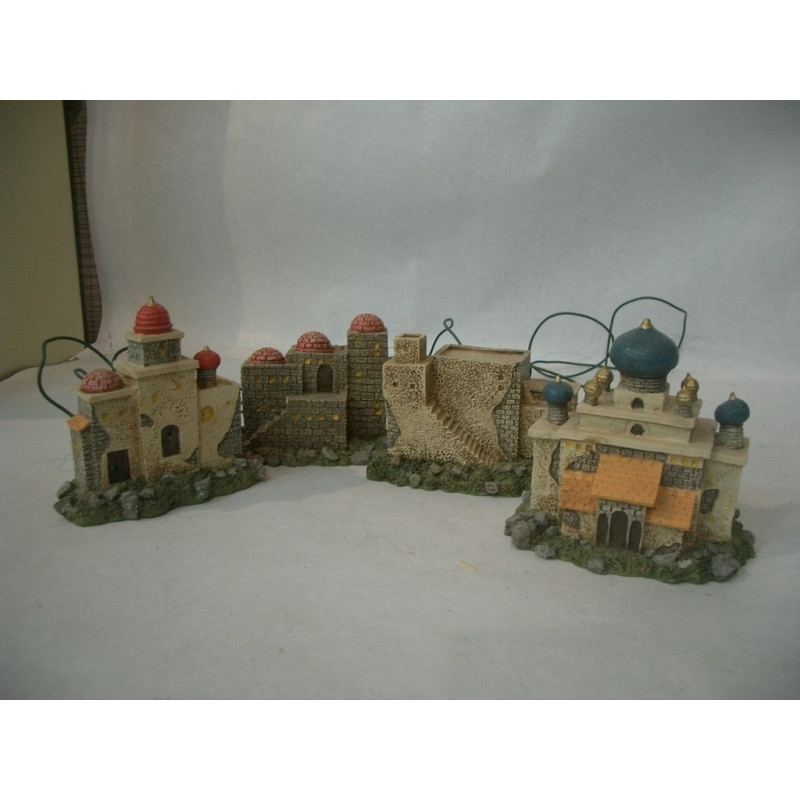 CASAS RESINA C/LUZ JUEGO 4U ^