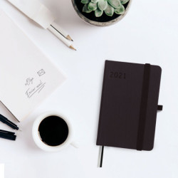 AGENDA ANUAL FINOCAM21 TEXTURA M2 1DP 2021 NEGRO+ 881766021 12,7*8,2