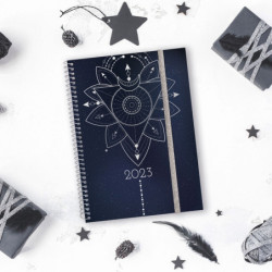 AGENDA ANUAL DESIGN COL.E10 1DP 2023 MOON+ E10 - 155*212 742312423 FINOCAM23