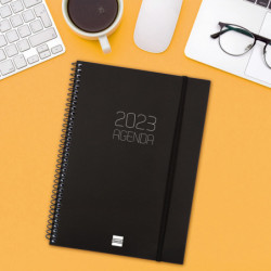 AGENDA ANUAL OPAQUE E11 1DP 2023 NEGRO+ E11 -  165*242 742876023 FINOCAM23
