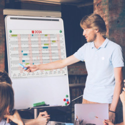 CALENDARIO ANUAL FINOCAM24 POSTER PLANIFICADOR MIXTO 2024+ 680*485 780360024