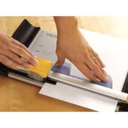 GUILLOTINA FELLOWES NEUTRON PLUS RODILLO 320MM CORTE LISO 5410101