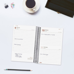 AGENDA YEAR E5 1DP 2026 NEGRO+ FINOCAM26 741096026 135 X 24 X 181 MM